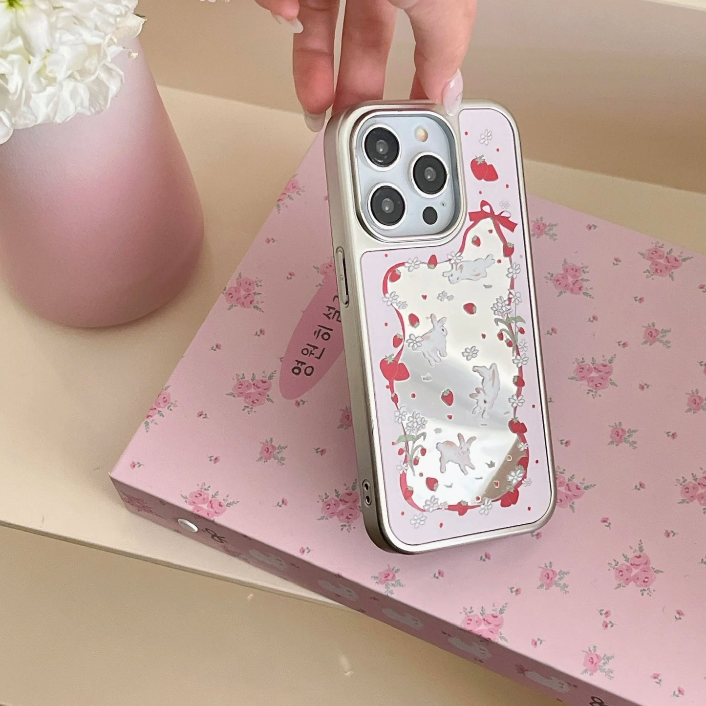 Pink Rabbit Strawberry Wave Point Flower Bowknot Silk Ribbon Mirror Surface Sliver Edge Phone Case